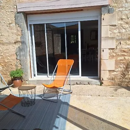 بيت للعطل Au Calme Avec Parking Prive Lavoux